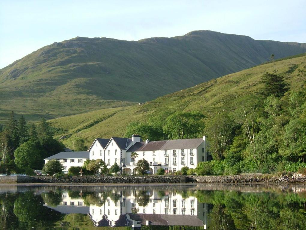 Leenane Hotel Leenaun Bagian luar foto